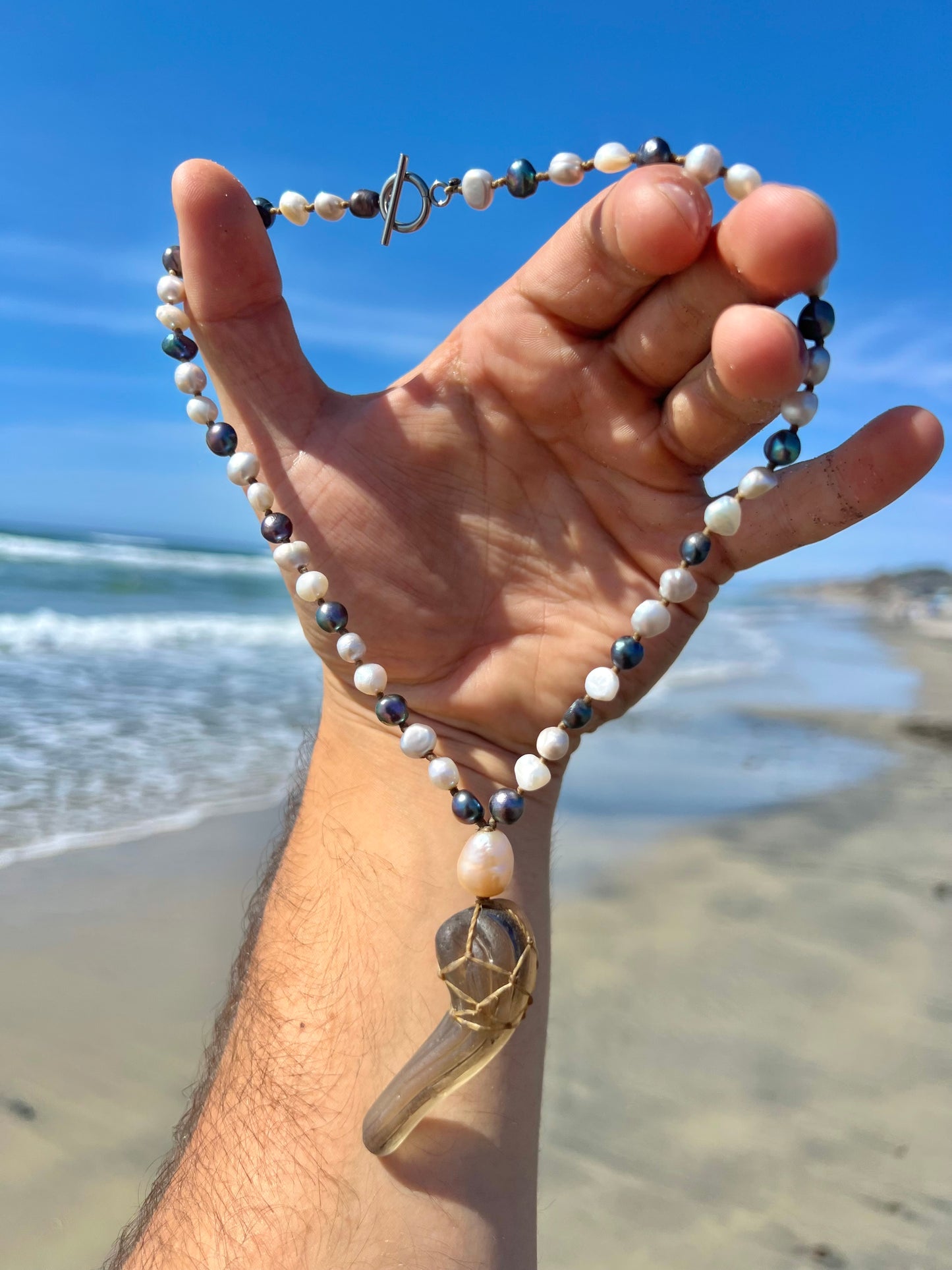 Monochrome Davenport Pearl Necklace