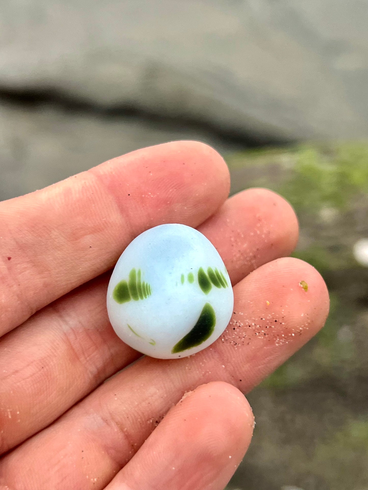 Classic Green & White Davenport